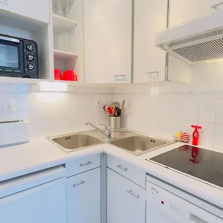 Joli Proche Du Port De Martin